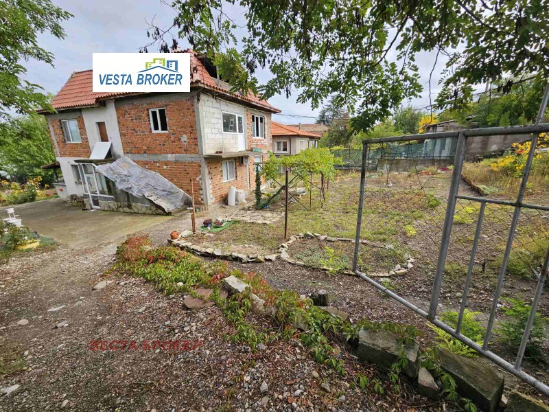 Продава КЪЩА в град Кърджали, Веселчане - 225 кв.м / 166 000 € » 324 667.78 лв., ВЕСТА БРОКЕР