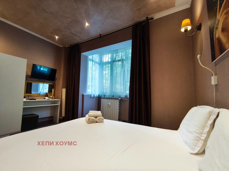 Продава  2-стаен град София , Център , 52 кв.м | 67987994 - изображение [3]