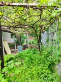 Продава КЪЩА, гр. София, Триъгълника, снимка 2