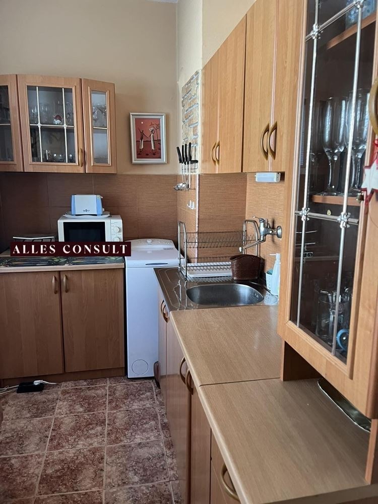Продава  2-стаен град София , Надежда 4 , 60 кв.м | 60687410