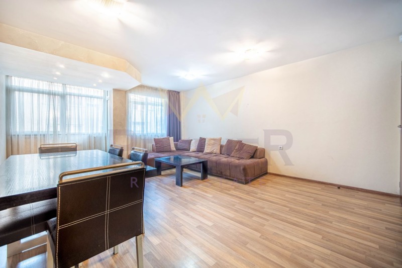 Продава  3-стаен град Варна , Централна поща , 102 кв.м | 62063645 - изображение [3]