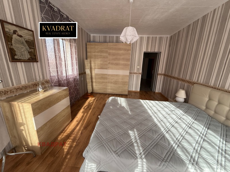 Продава ЕТАЖ ОТ КЪЩА, гр. София, Обеля 2, снимка 6 - Етаж от къща - 52655010