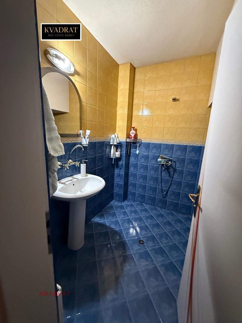 Продава ЕТАЖ ОТ КЪЩА, гр. София, Обеля 2, снимка 11 - Етаж от къща - 52655010