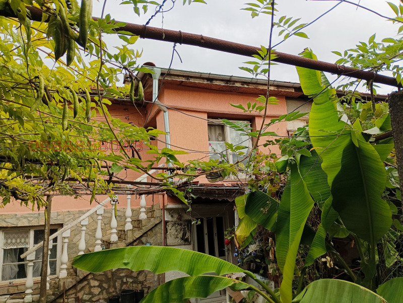 Продава КЪЩА, с. Долно Белево, област Хасково