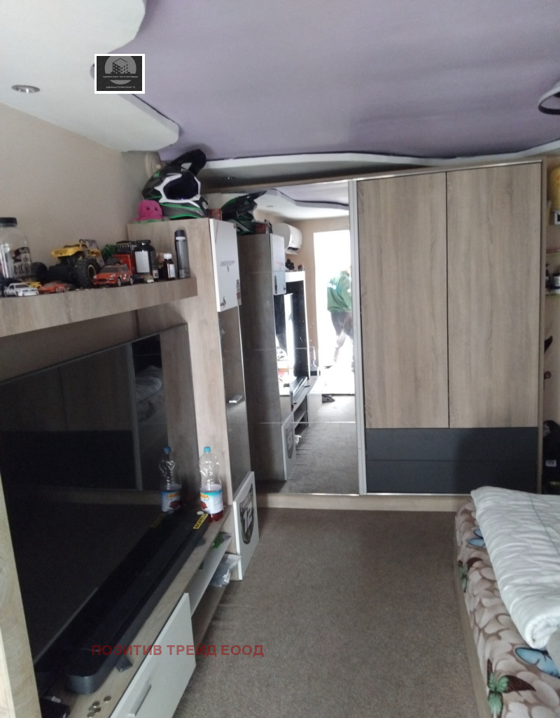 Продава КЪЩА, гр. Бобошево, област Кюстендил, снимка 11 - Къщи - 52914658