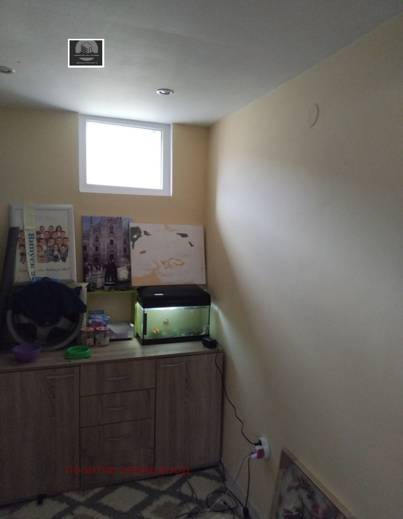 Продава КЪЩА, гр. Бобошево, област Кюстендил, снимка 15 - Къщи - 52914658