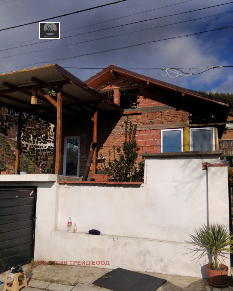 Продава КЪЩА, гр. Бобошево, област Кюстендил, снимка 2 - Къщи - 52914658