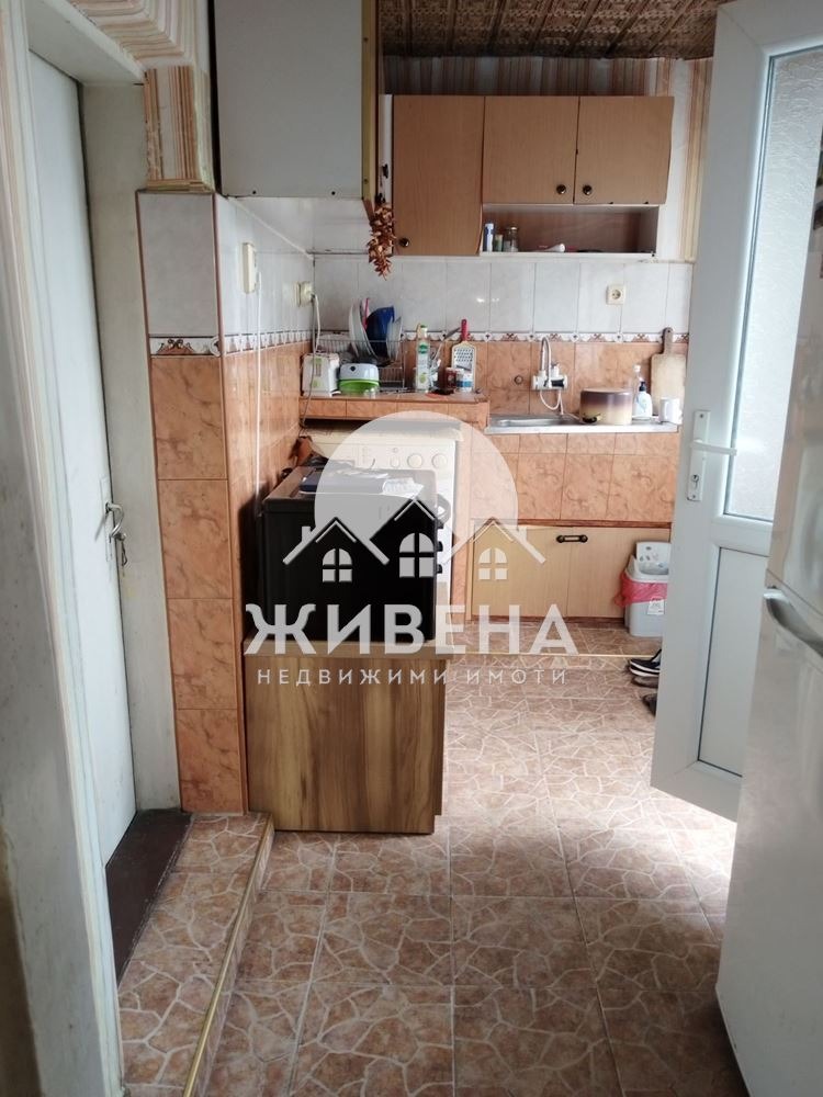 Продава КЪЩА, гр. Девня, област Варна, снимка 11 - Къщи - 56211436