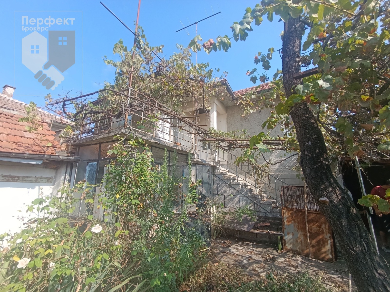 Продава КЪЩА, гр. Килифарево, област Велико Търново, снимка 3 - Къщи - 55623728