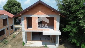 КЪЩА, 180 m2