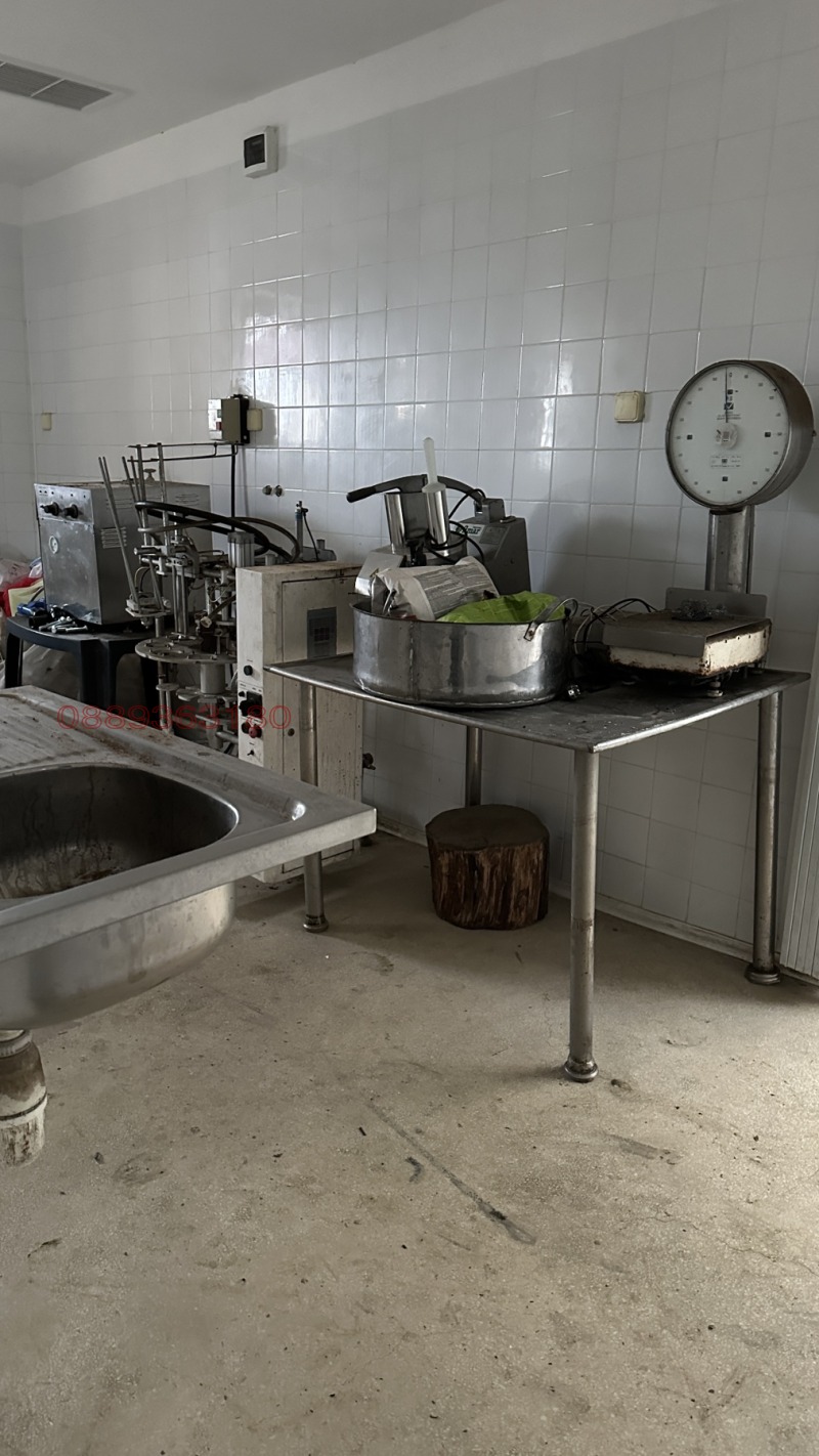 Продава БИЗНЕС ИМОТ, с. Стефан Караджа, област Варна, снимка 15 - Други - 52783460