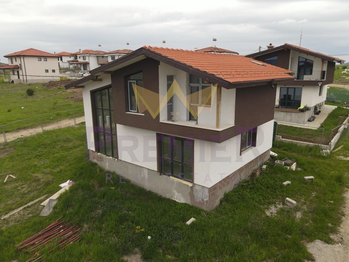 Продава КЪЩА, с. Гурмазово, област София област