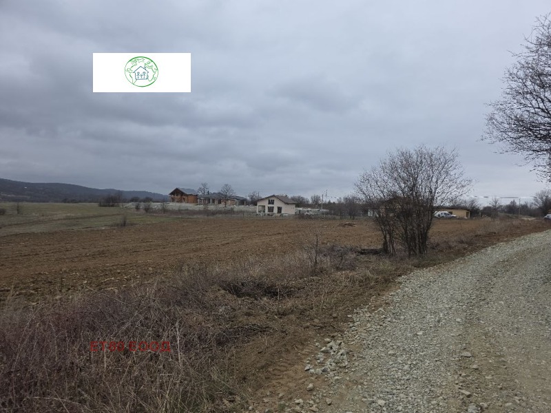 Продава ПАРЦЕЛ в област София, с. Вакарел - 3999 кв.м / 240 000 € » 469 399.20 лв., ЕТ80 ЕООД