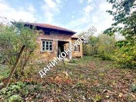 Продажба на имоти в с. Туркинча, област Габрово - изображение 2 