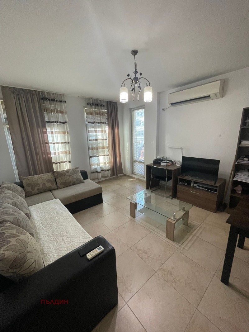 На продаж  1 спальня Пловдив , Център , 50 кв.м | 91399038 - зображення [2]