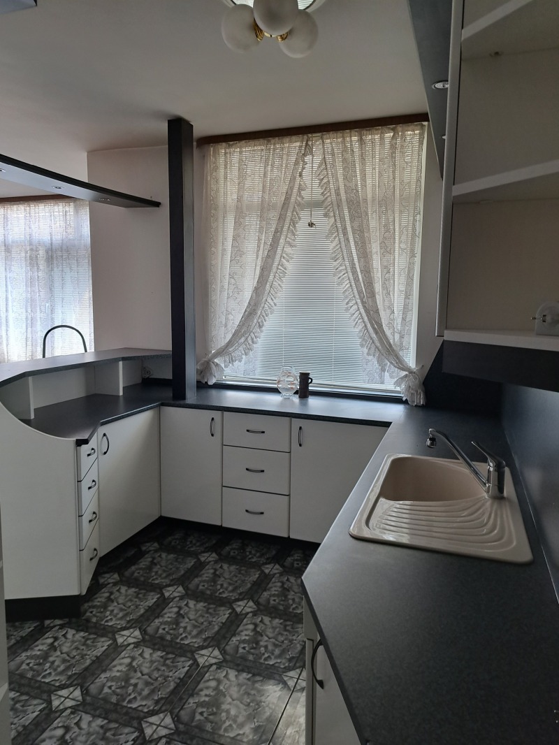 Продаја  2 спаваће собе регион Пловдив , Асеновград , 146 м2 | 85131145 - слика [2]