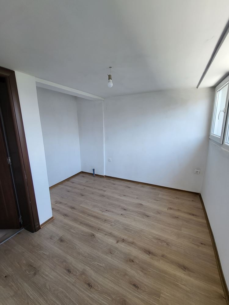 Te koop  Maisonnette Sofia , Ljulin 9 , 246 m² | 27234982 - afbeelding [12]