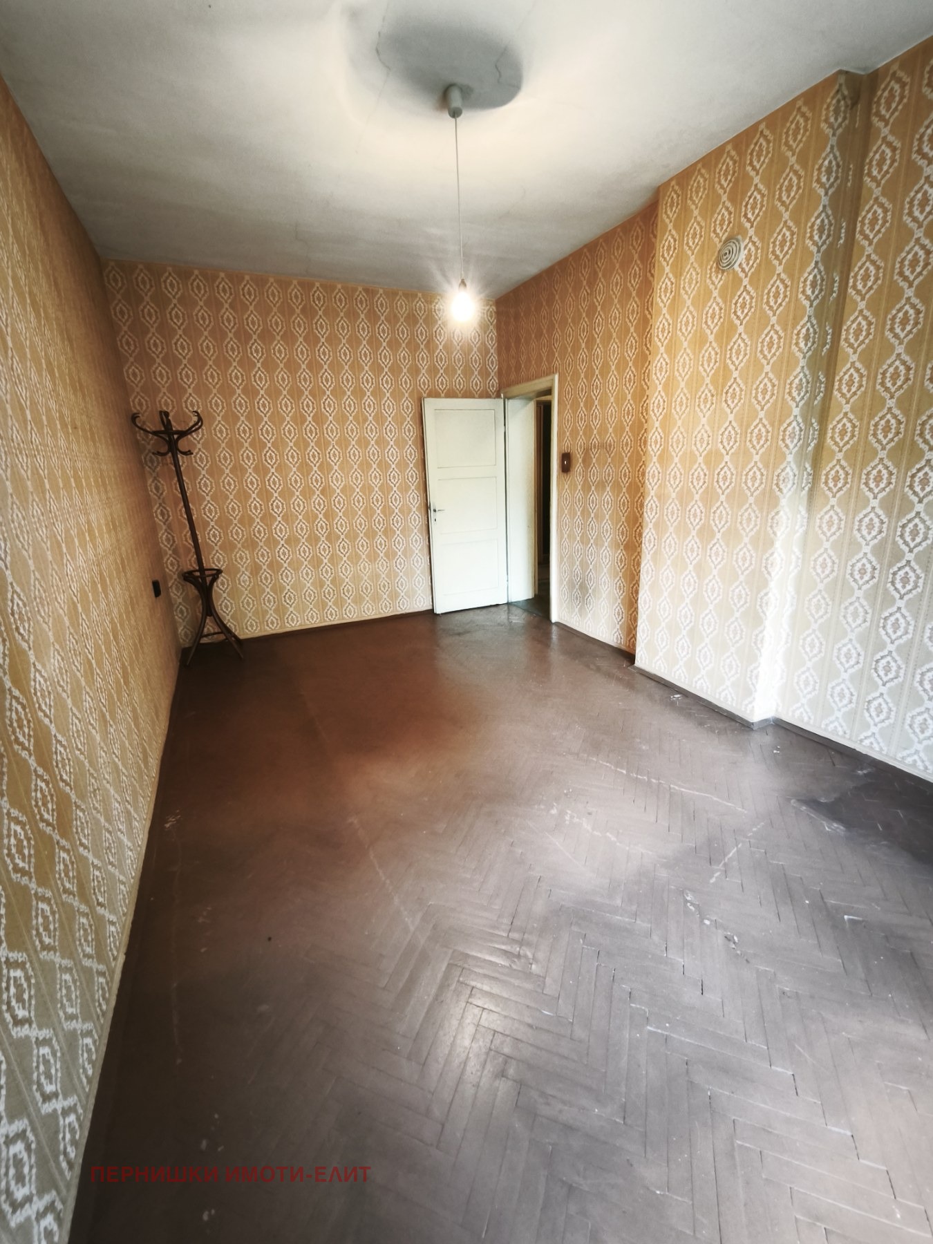 Продава 2-СТАЕН, гр. Перник, Изток, снимка 4 - Апартаменти - 55220936