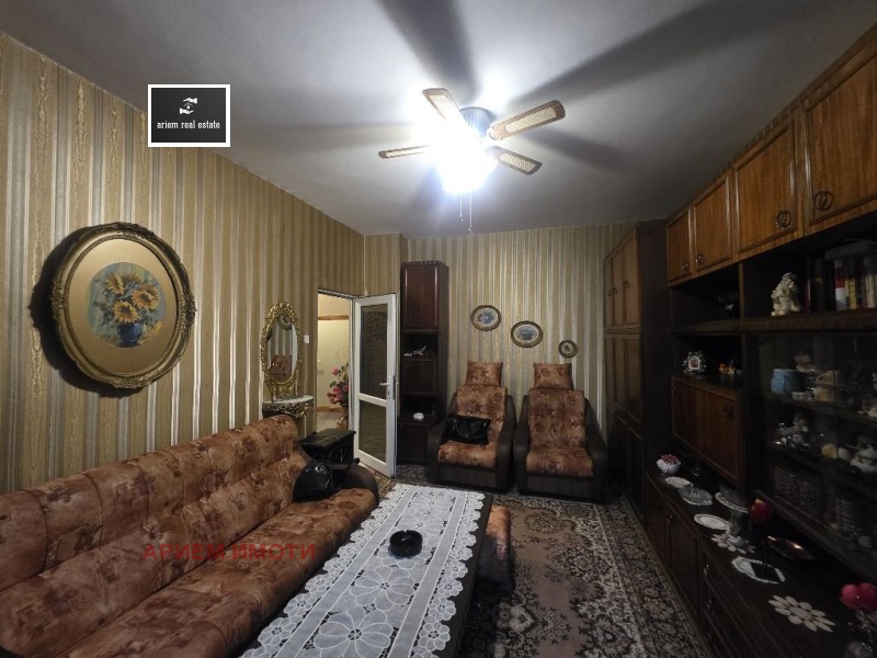 Продава 2-СТАЕН, гр. София, Стрелбище, снимка 2 - Апартаменти - 53372780