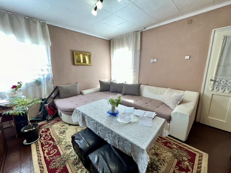 Продава КЪЩА, с. Василево, област Добрич, снимка 6 - Къщи - 53082682