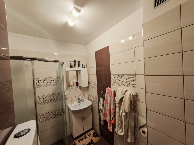 De vânzare  1 dormitor Sofia , Mladost 4 , 66 mp | 62095950 - imagine [14]