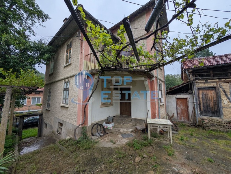 Продава КЪЩА, гр. Плачковци, област Габрово