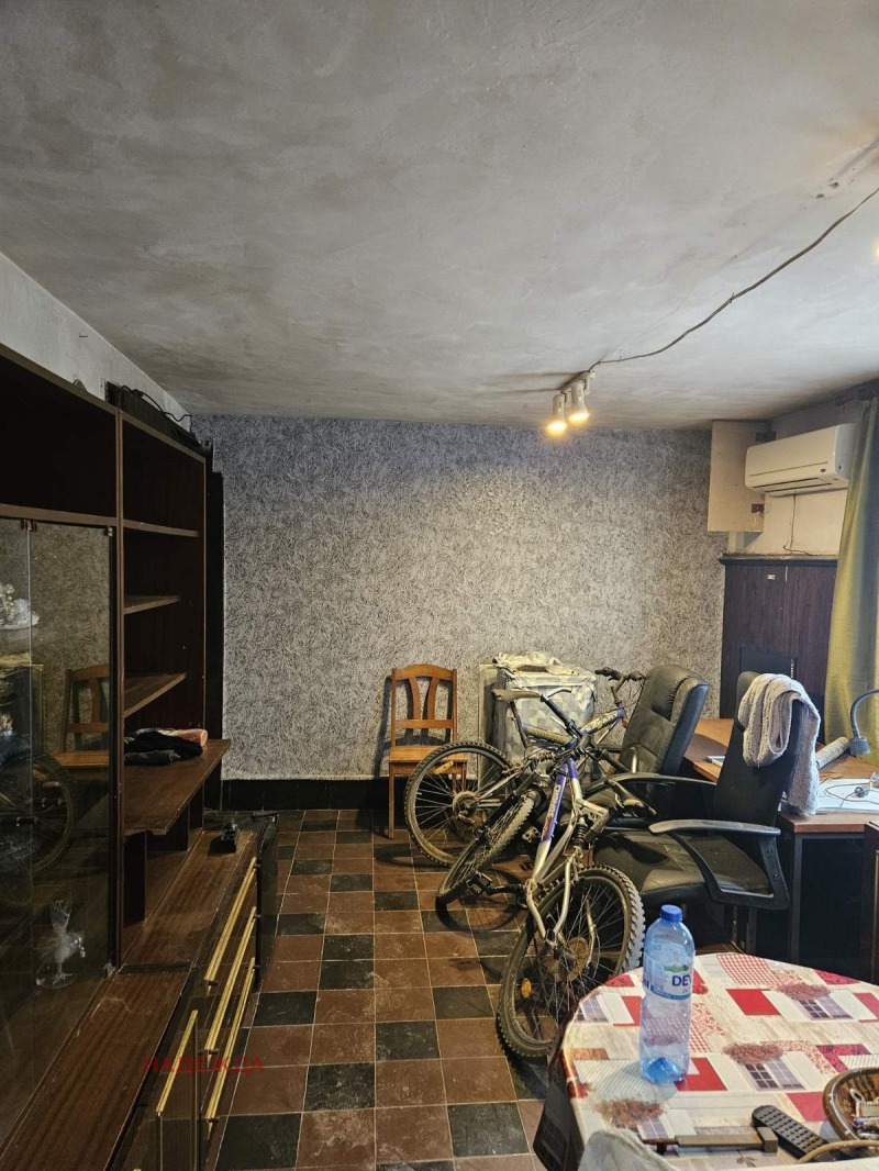 Продава КЪЩА, с. Гривица, област Плевен, снимка 8 - Къщи - 52601897