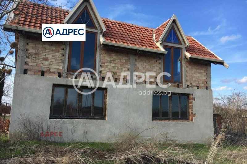 Продава КЪЩА, с. Горен чифлик, област Варна