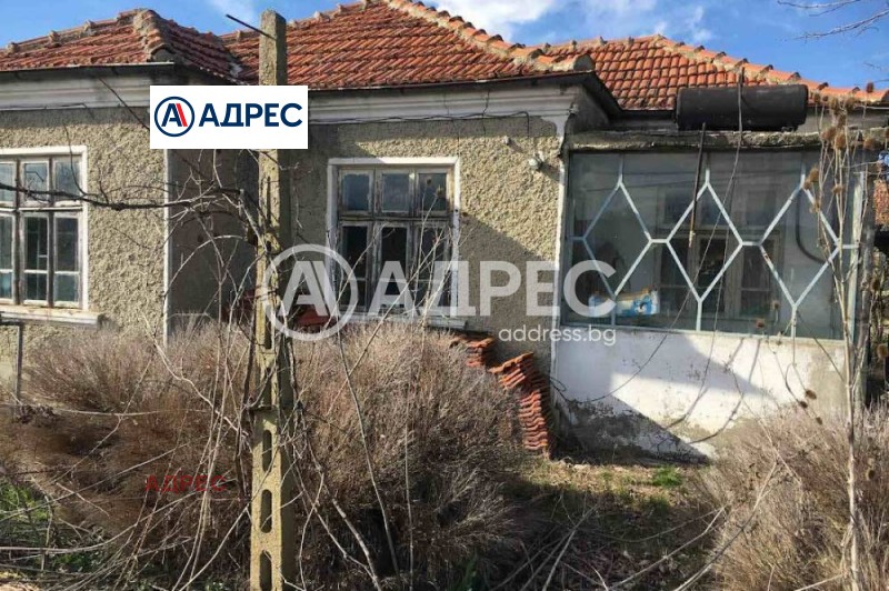Продава КЪЩА, с. Горен чифлик, област Варна, снимка 4 - Къщи - 53122860