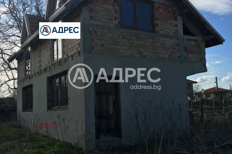 Продава КЪЩА, с. Горен чифлик, област Варна, снимка 2 - Къщи - 53122860