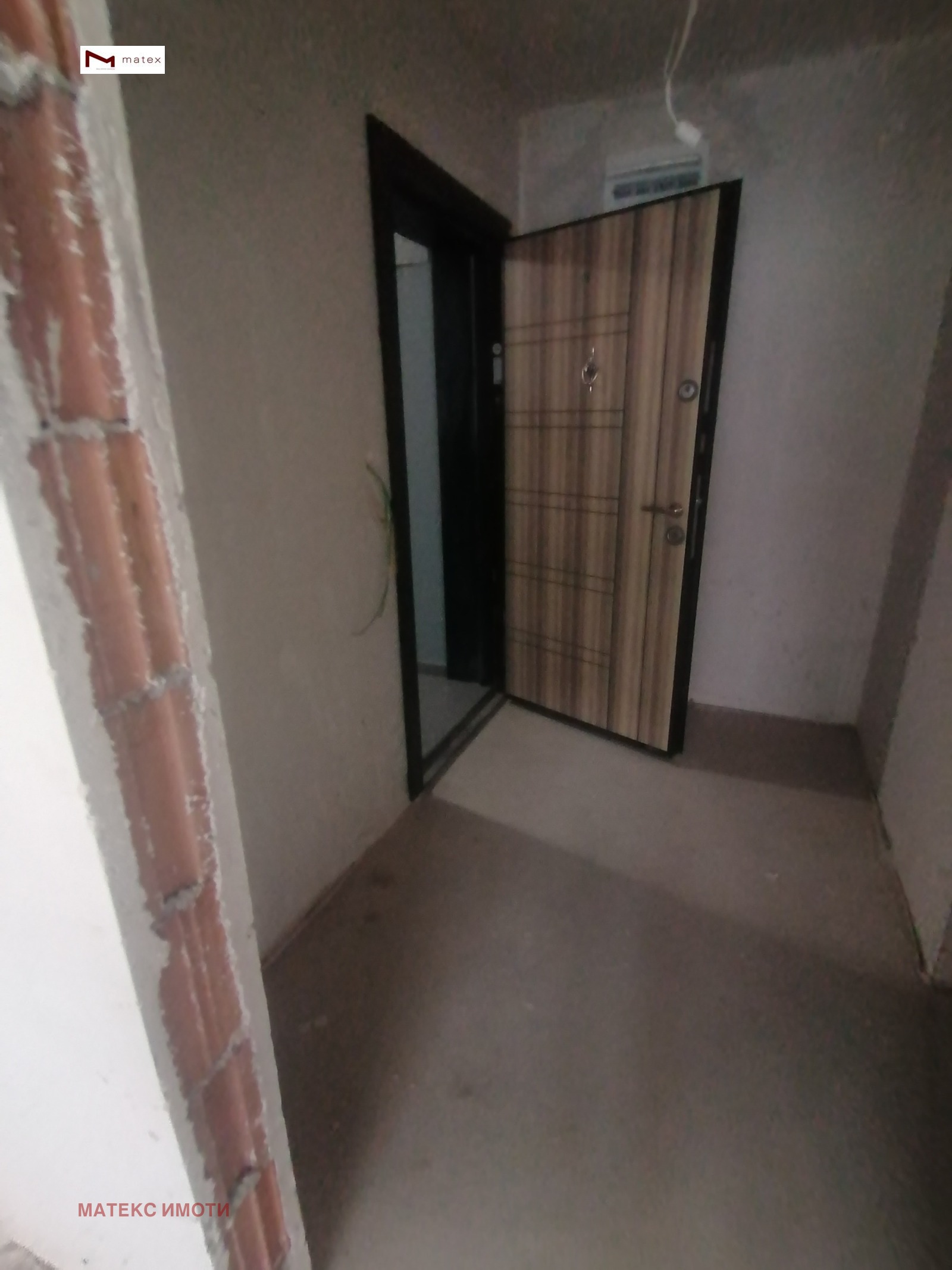 Продава МНОГОСТАЕН, гр. Варна, Изгрев, снимка 2 - Апартаменти - 50574954