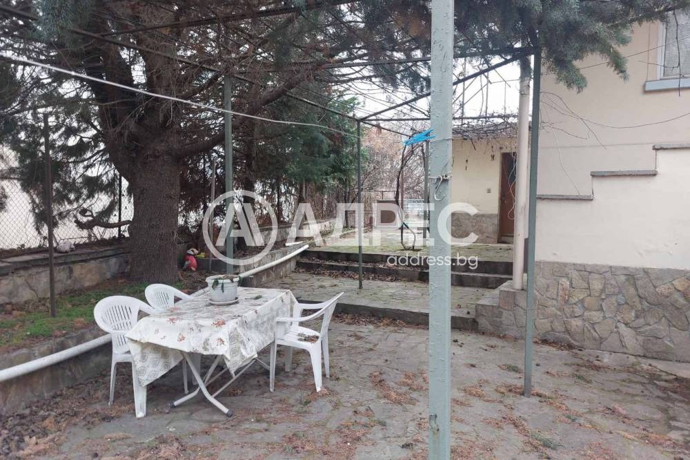 Продава КЪЩА, с. Триводици, област Пловдив, снимка 2 - Къщи - 53601887