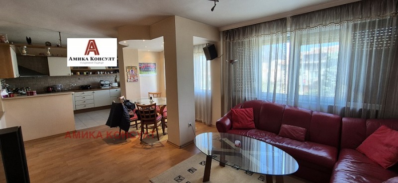 In vendita  2 camere da letto Sofia , Boiana , 102 mq | 83802653