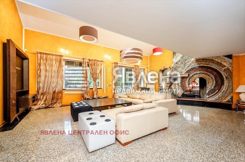 Продава КЪЩА, гр. София, в.з.Киноцентъра, снимка 7 - Къщи - 53238073