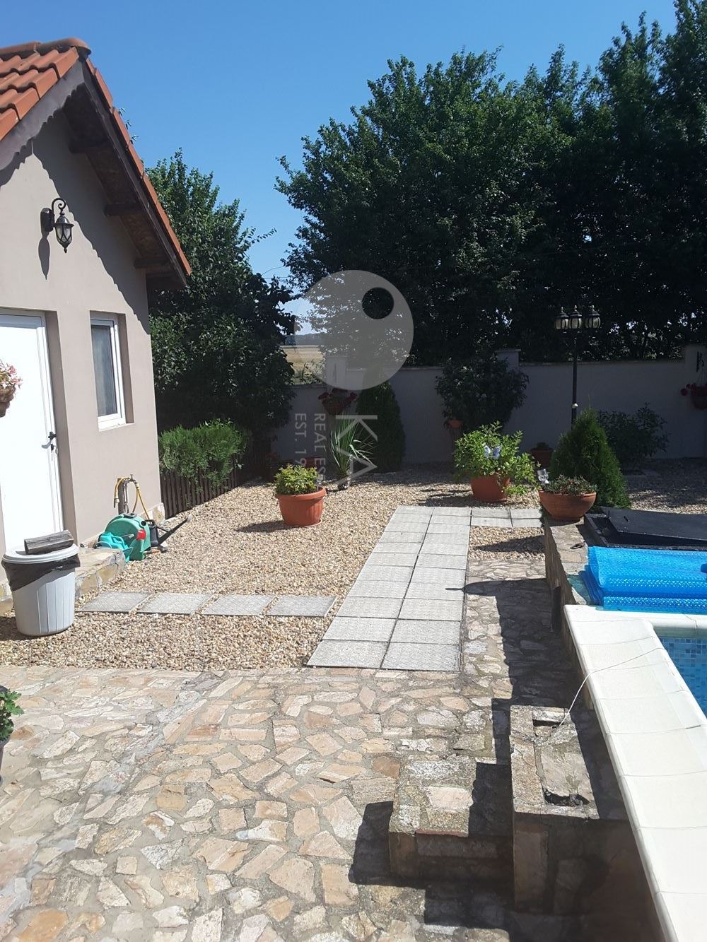 Продава КЪЩА, гр. Балчик, област Добрич, снимка 3 - Къщи - 56560717