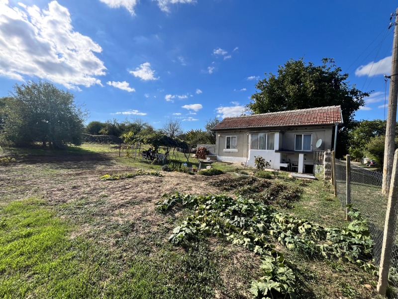 Продава КЪЩА в област Варна, с. Водица - 55 кв.м / 65 000 € » 127 128.95 лв., РЕМАКС АКТИВ
