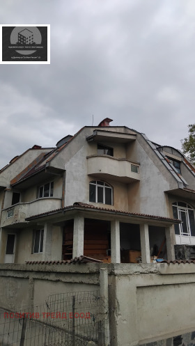 Ev Yahinovo, bölge Köstendil 1