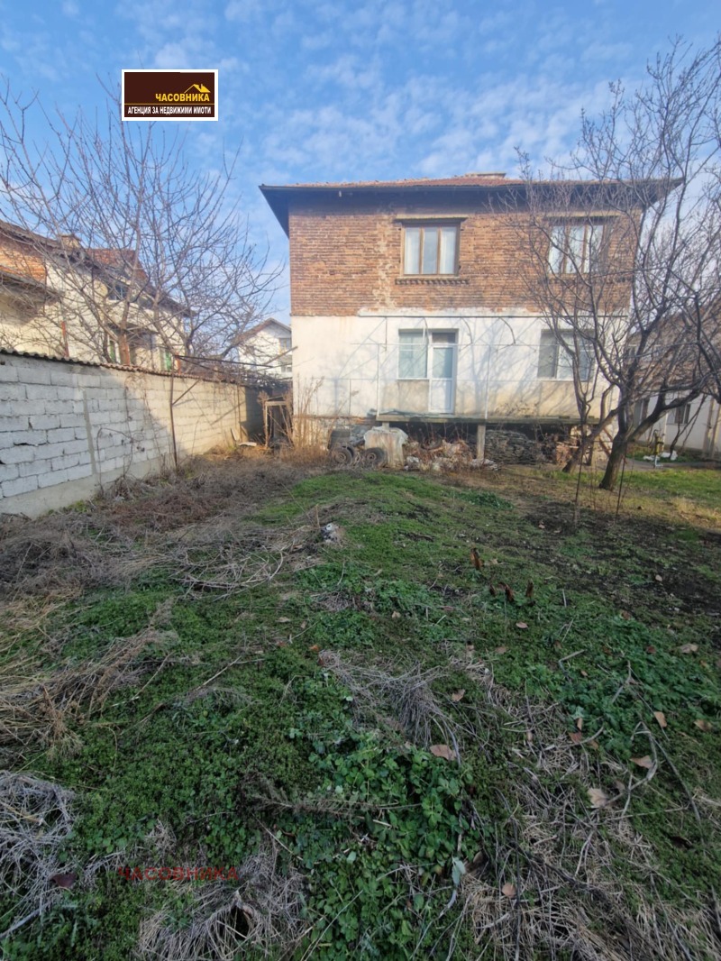 Продава ЕТАЖ ОТ КЪЩА, гр. Пазарджик, Център, снимка 1 - Етаж от къща - 49324627