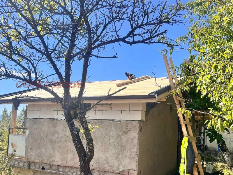 Продава КЪЩА, гр. София, с. Желява, снимка 2 - Къщи - 52857865