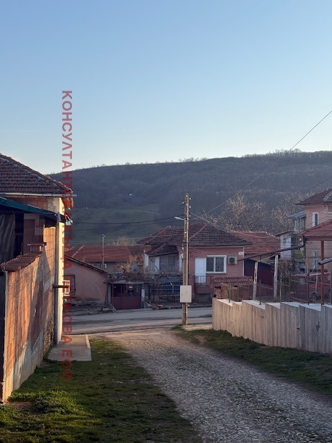 Продава ПАРЦЕЛ, с. Лисец, област Ловеч, снимка 2 - Парцели - 53857158