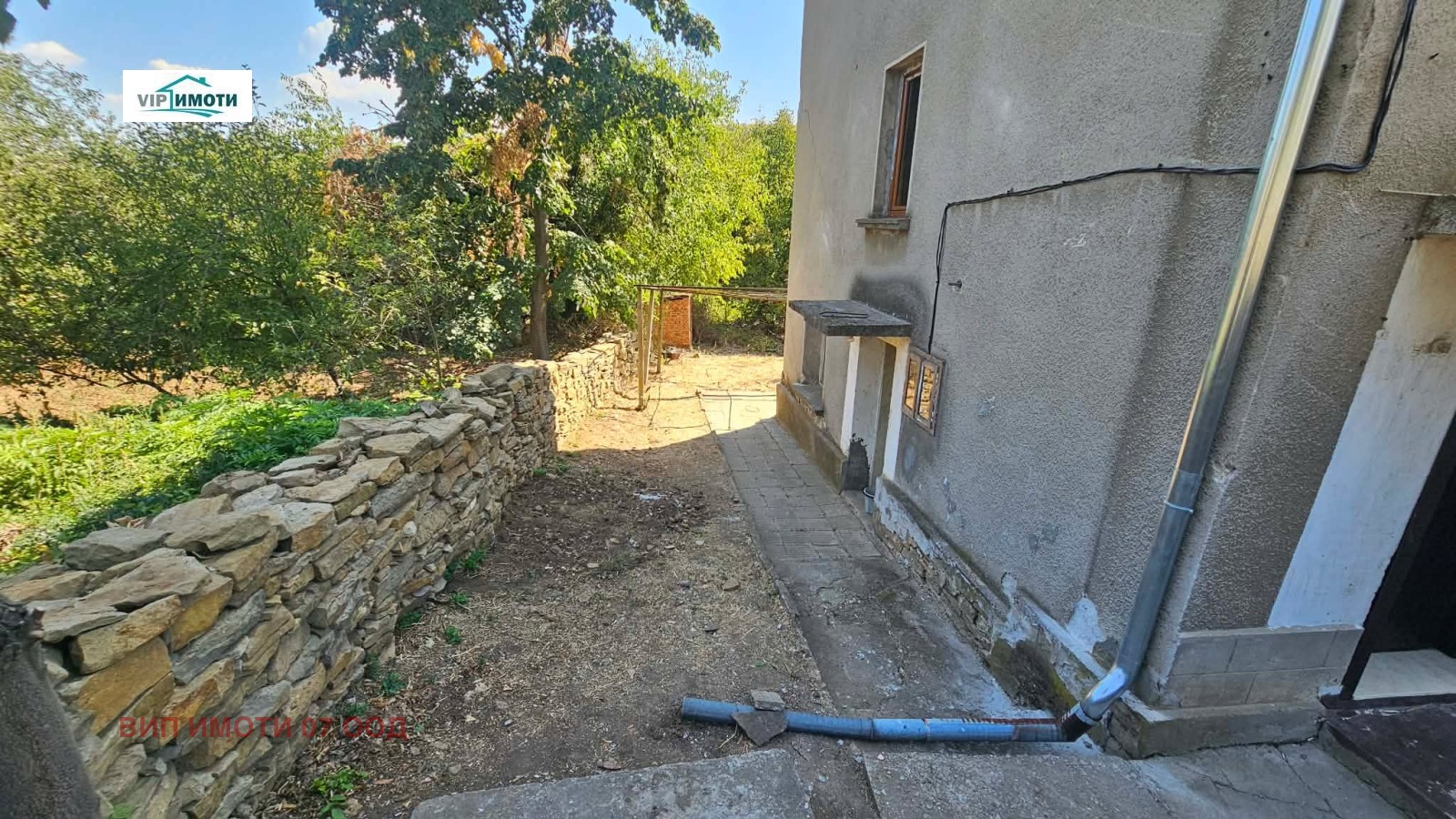 Продава КЪЩА, гр. Ловеч, Гозница, снимка 2 - Къщи - 56164863