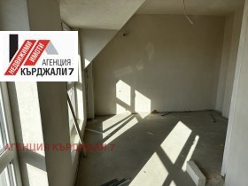 3-стаен град Кърджали, Център 6