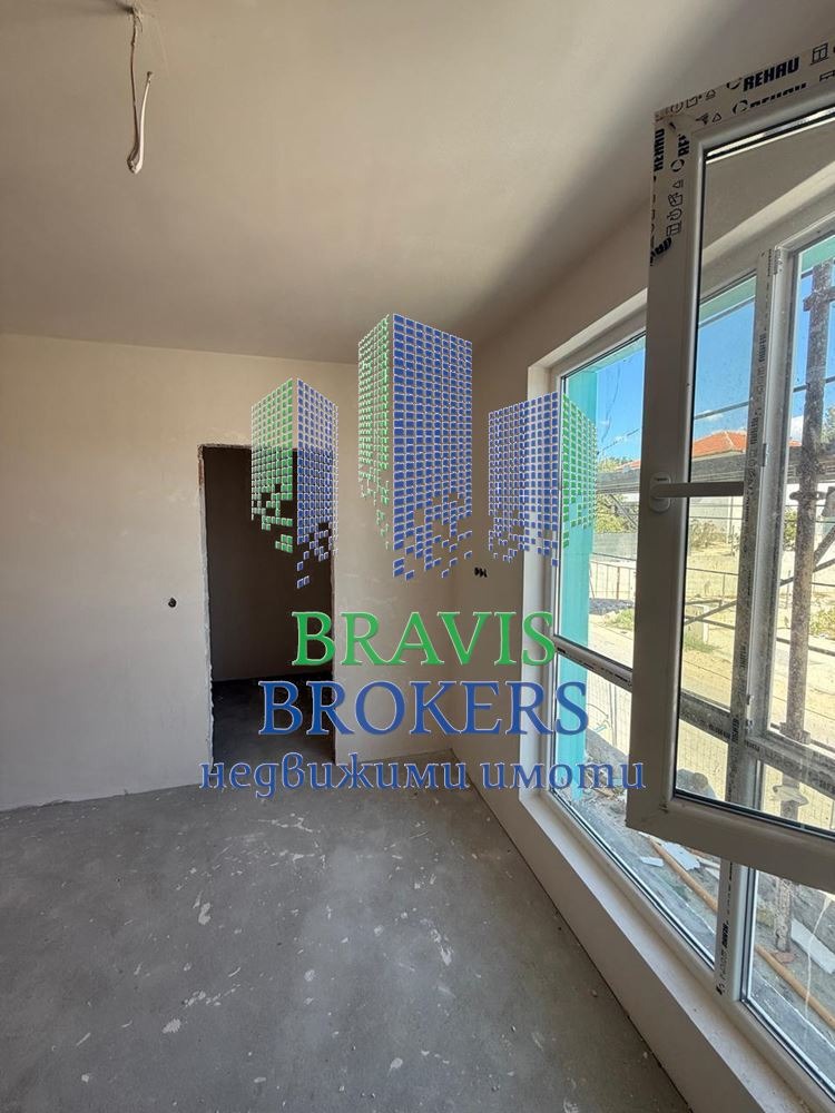 Продава  3-стаен град Варна , Възраждане 3 , 83 кв.м | 54203031 - изображение [2]