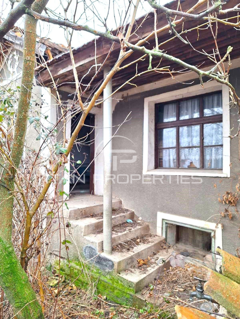 Продава КЪЩА, с. Старосел, област Пловдив