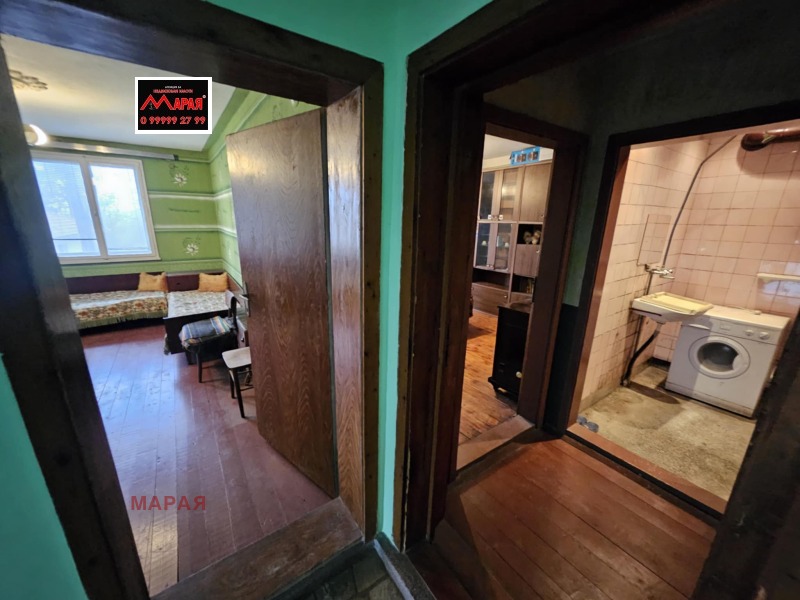 Продава КЪЩА, с. Червена вода, област Русе