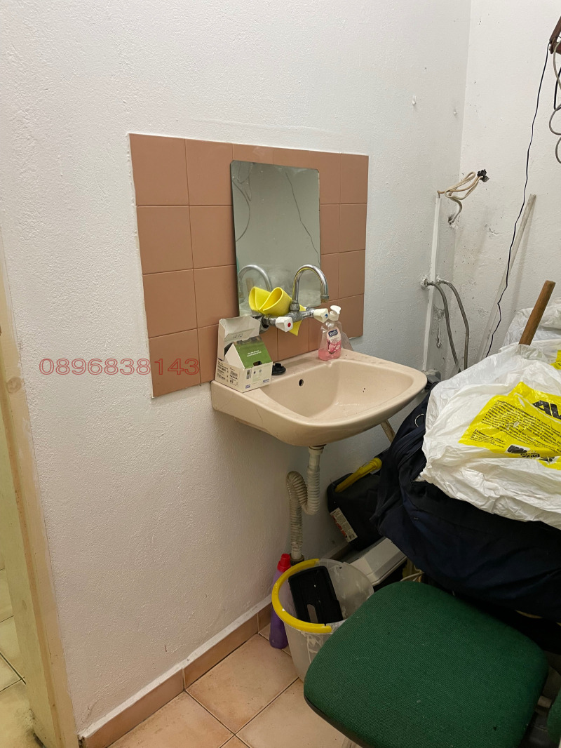 Продава МАГАЗИН, гр. Добрич, Йовково, снимка 7 - Магазини - 52818174