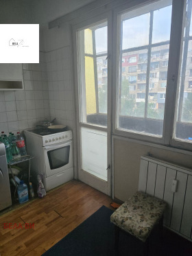 1 dormitorio Iztok, Pernik 2