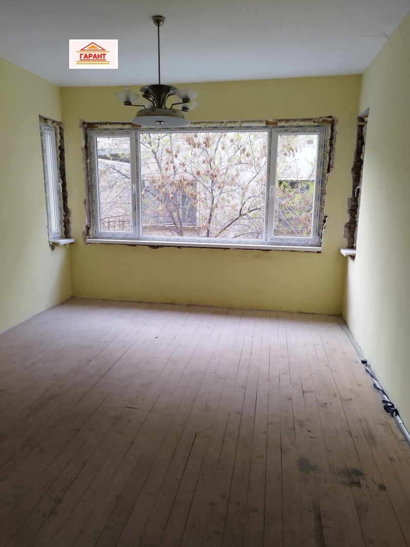 Продаја  3 спаваће собе Плевен , Идеален центар , 142 м2 | 28348572 - слика [4]