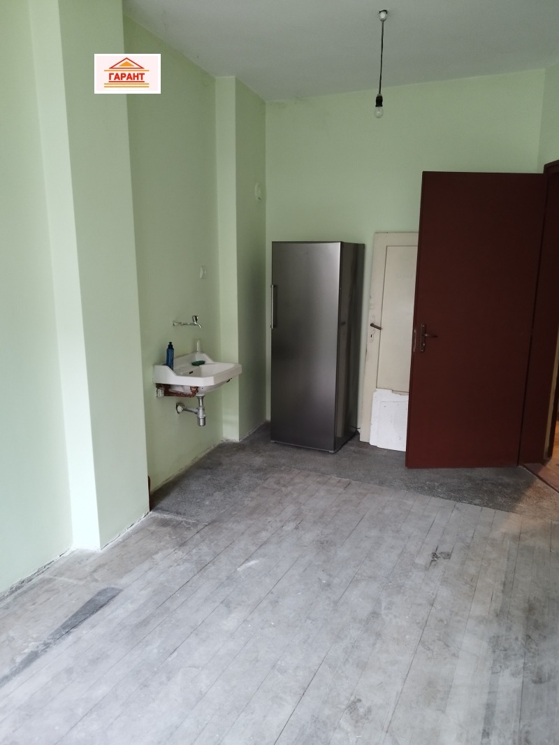 Продаја  3 спаваће собе Плевен , Идеален центар , 142 м2 | 28348572 - слика [16]