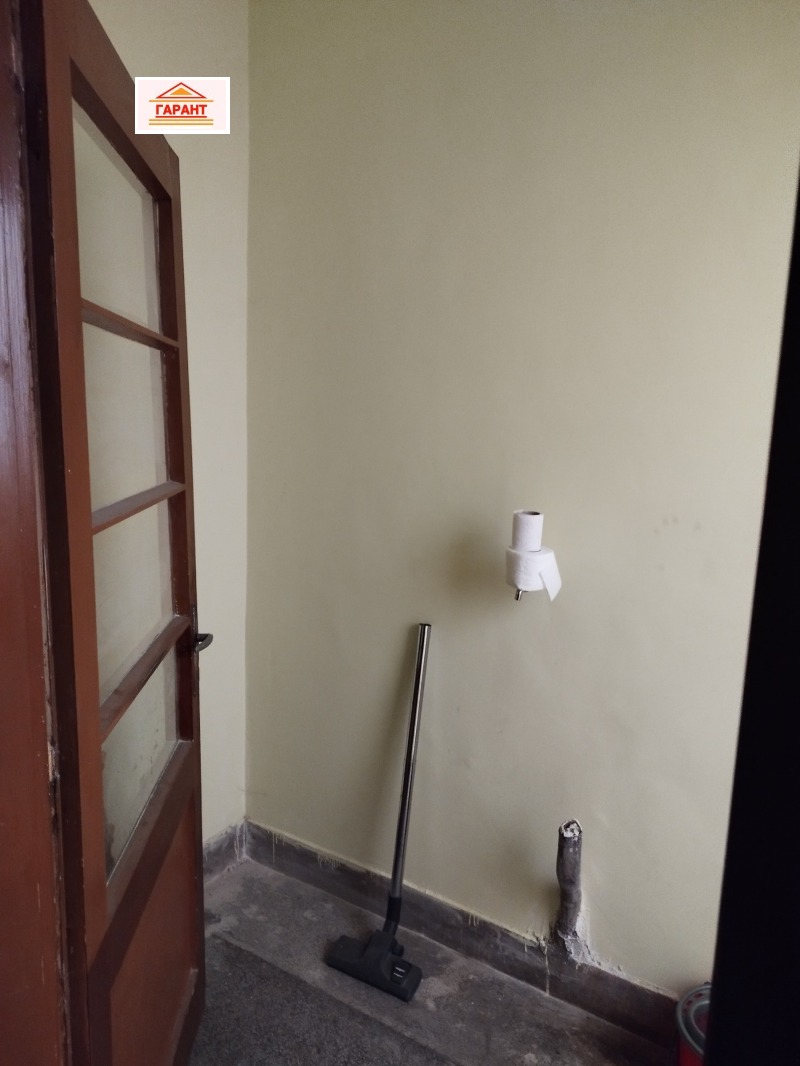 Продаја  3 спаваће собе Плевен , Идеален центар , 142 м2 | 28348572 - слика [12]